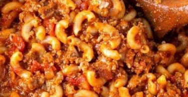 Delicious Cheesy Beef Goulash