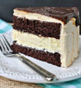 Amazing Salted Caramel Chocolate Cheesecake Cake - Easy Recipes