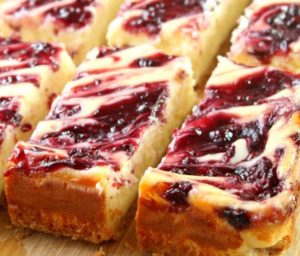 Lemon Raspberry Cheesecake Bars - Easy Recipes