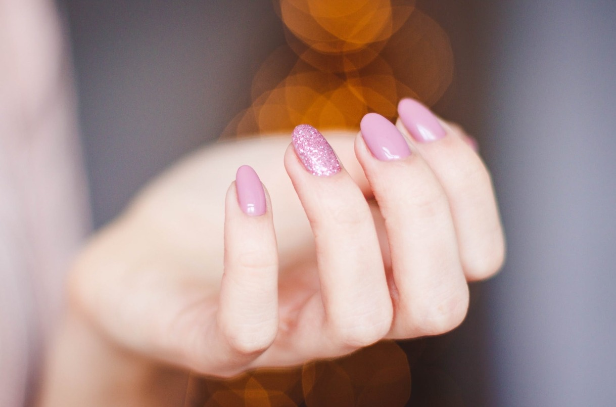 Dermatologist Issues Health Warning Detailing the Potential Dangers of Gel Manicures