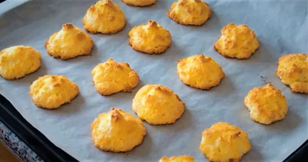 Easy, Fast and Yummy Coconut Cookies