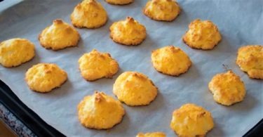 Easy, Fast and Yummy Coconut Cookies