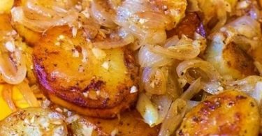 FRIED POTATOES WITH ONIONS