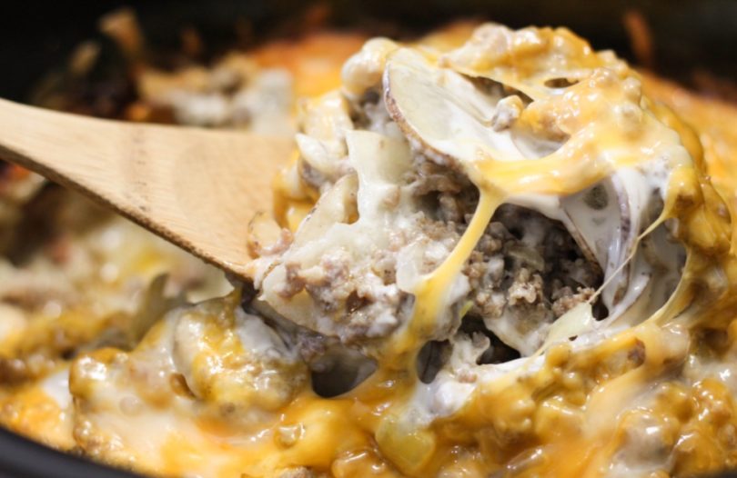 CROCKPOT BEEFY POTATO TACO CASSEROLE