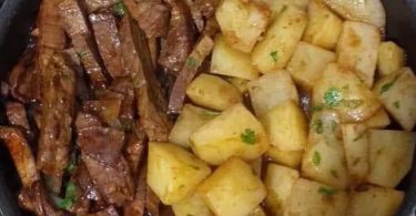 Garlic Butter Steak & Potatoes Skillet