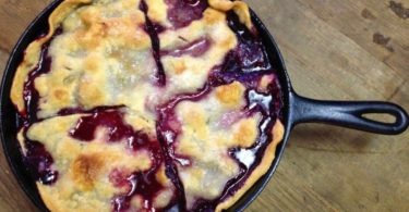 Skillet Blackberry Cobbler