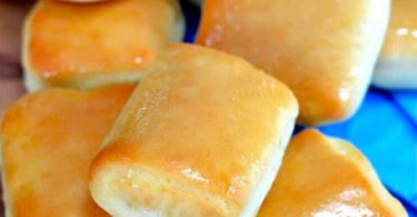 Copycat Texas Roadhouse Rolls