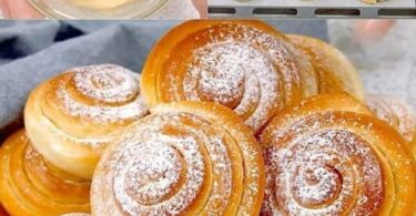 Cottage Cheese and Raisin Rolls