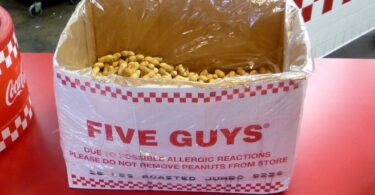 Five Guys Offers Free Peanuts