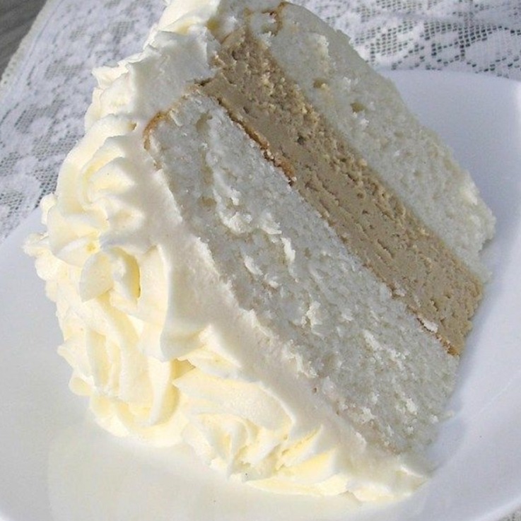 almond cake white
