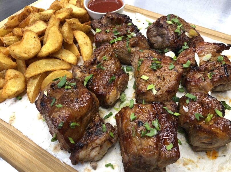 Air Fryer Garlic Butter Steak Bites and Potatoes