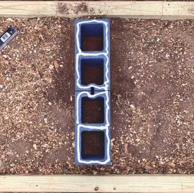 DIY Cinder Block Bench: Create a Stylish Outdoor Seating Solution