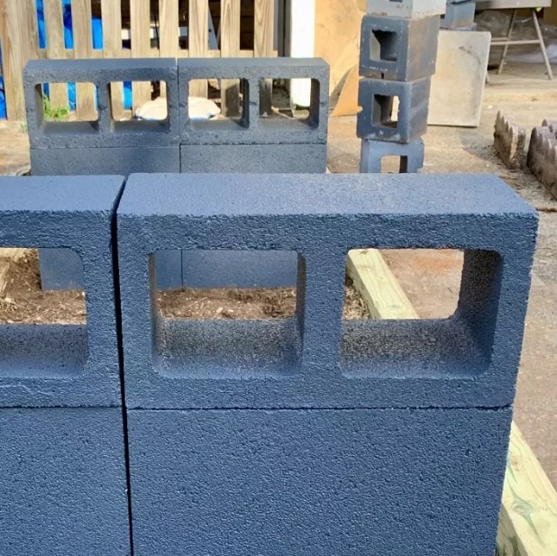 DIY Cinder Block Bench: Create a Stylish Outdoor Seating Solution