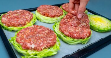 Try Baked Cabbage Burgers – a simple and tasty blend of cabbage and ground beef. Perfect for easy, healthy dinners with a flavorful twist. Elevate your meals effortlessly!