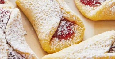 Discover the charm of Pizzicati, delightful Italian pinch cookies that are as beautiful as they are delicious.