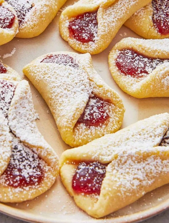 Discover the charm of Pizzicati, delightful Italian pinch cookies that are as beautiful as they are delicious.