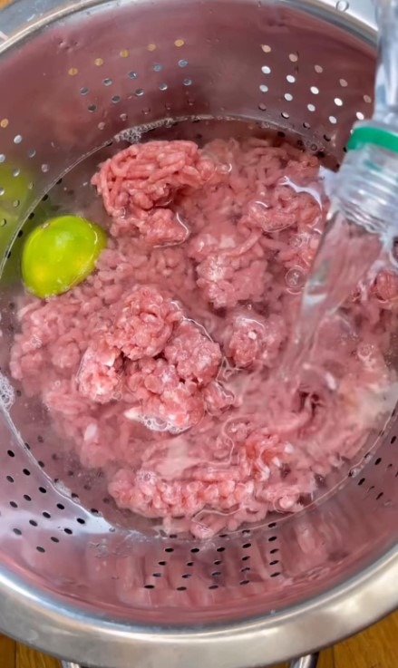 Should You Wash Ground Meat?